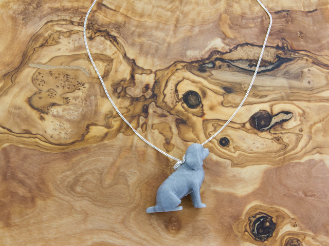 Cavalier King Charles Spaniel necklace in silvery sheen, 3d printed by Mon Petit Chien