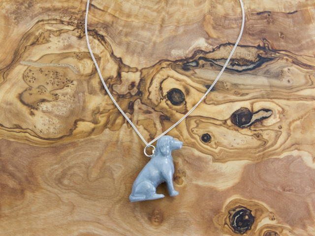 Cocker spaniel necklace in silvery sheen