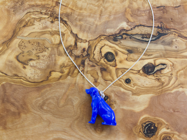 Labrador necklace in blue